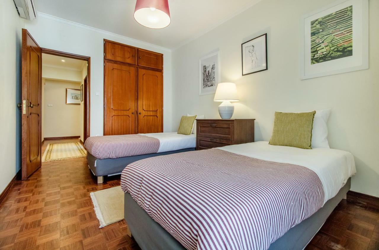 Telheiras Comfortable Stay Lisbon Exterior photo