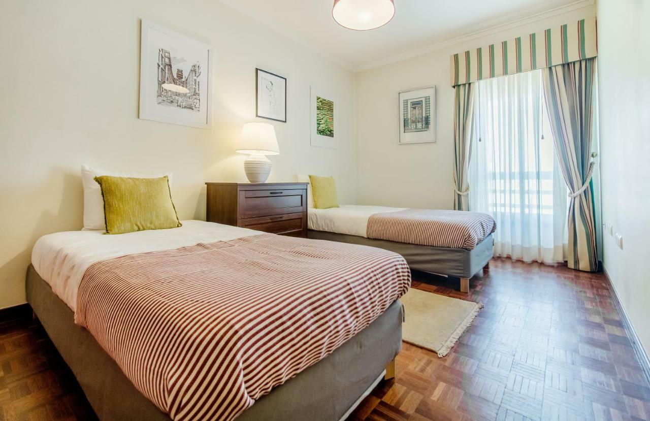 Telheiras Comfortable Stay Lisbon Exterior photo